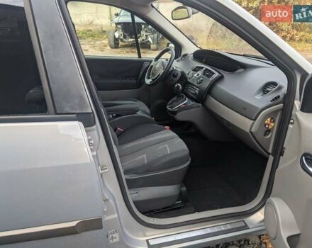 Серый Рено Сценик, объемом двигателя 1.6 л и пробегом 223 тыс. км за 5200 $, фото 6 на Automoto.ua