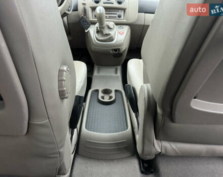 Сірий Рено Сценік, об'ємом двигуна 1.6 л та пробігом 118 тис. км за 6300 $, фото 56 на Automoto.ua