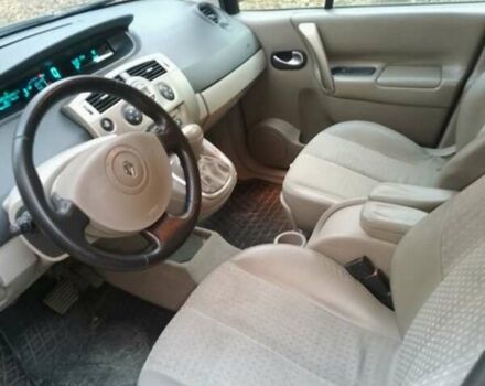 Серый Рено Сценик, объемом двигателя 1.6 л и пробегом 204 тыс. км за 4350 $, фото 2 на Automoto.ua