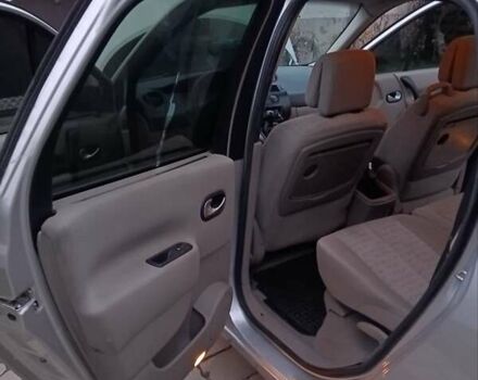 Серый Рено Сценик, объемом двигателя 1.9 л и пробегом 300 тыс. км за 3600 $, фото 14 на Automoto.ua