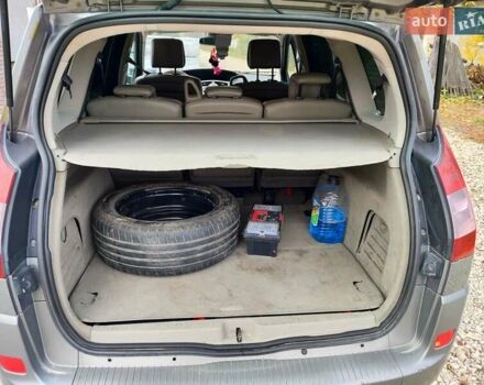 Серый Рено Сценик, объемом двигателя 1.6 л и пробегом 217 тыс. км за 4400 $, фото 15 на Automoto.ua