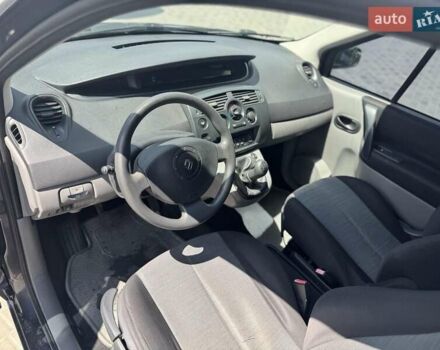 Рено Сценик 2004 в Кропивницком (Кировограде) на Automoto.ua Серый Рено Сценик, объемом двигателя 1.6 л и пробегом 195 тыс. км за 5200 $, фото 5 на Automoto.ua