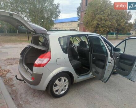 Серый Рено Сценик, объемом двигателя 1.6 л и пробегом 167 тыс. км за 5300 $, фото 14 на Automoto.ua