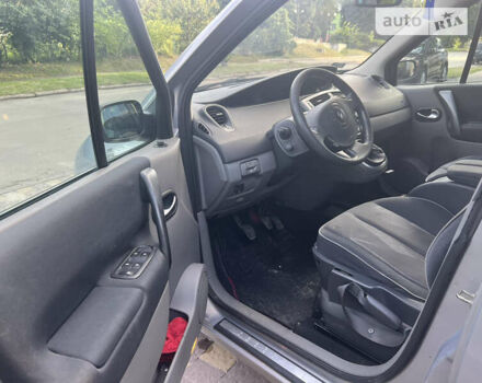 Серый Рено Сценик, объемом двигателя 1.6 л и пробегом 264 тыс. км за 3650 $, фото 12 на Automoto.ua