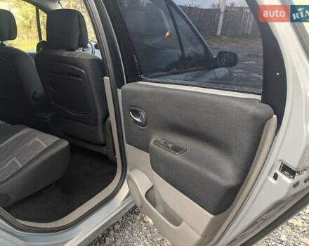 Серый Рено Сценик, объемом двигателя 1.6 л и пробегом 223 тыс. км за 5200 $, фото 12 на Automoto.ua