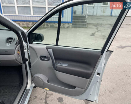 Сірий Рено Сценік, об'ємом двигуна 1.6 л та пробігом 200 тис. км за 4850 $, фото 10 на Automoto.ua