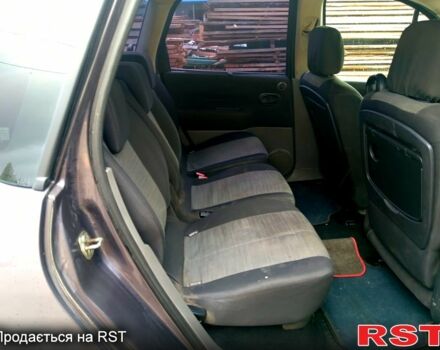 Серый Рено Сценик, объемом двигателя 1.6 л и пробегом 401 тыс. км за 4000 $, фото 10 на Automoto.ua