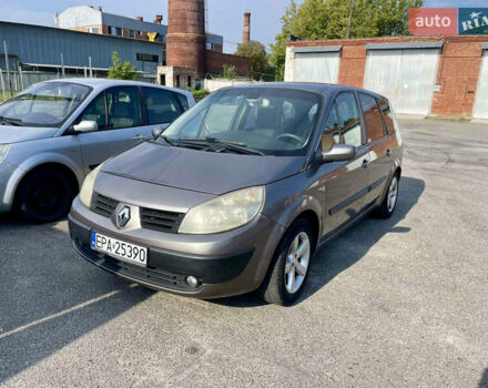 Серый Рено Сценик, объемом двигателя 1.6 л и пробегом 200 тыс. км за 4555 $, фото 6 на Automoto.ua