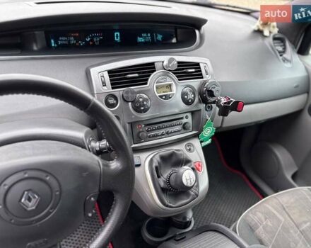 Сірий Рено Сценік, об'ємом двигуна 1.6 л та пробігом 263 тис. км за 3999 $, фото 13 на Automoto.ua