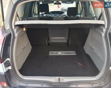 Серый Рено Сценик, объемом двигателя 1.6 л и пробегом 254 тыс. км за 4000 $, фото 9 на Automoto.ua