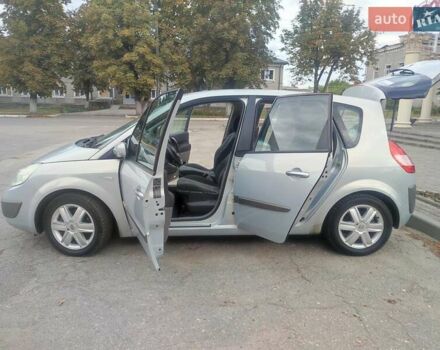 Серый Рено Сценик, объемом двигателя 1.6 л и пробегом 167 тыс. км за 5300 $, фото 11 на Automoto.ua