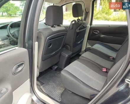 Серый Рено Сценик, объемом двигателя 1.6 л и пробегом 280 тыс. км за 5500 $, фото 7 на Automoto.ua