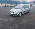 Серый Рено Сценик, объемом двигателя 1.9 л и пробегом 200 тыс. км за 2000 $, фото 1 на Automoto.ua