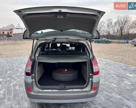 Сірий Рено Сценік, об'ємом двигуна 1.6 л та пробігом 263 тис. км за 3999 $, фото 18 на Automoto.ua