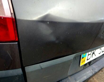 Серый Рено Сценик, объемом двигателя 1.6 л и пробегом 401 тыс. км за 4000 $, фото 7 на Automoto.ua