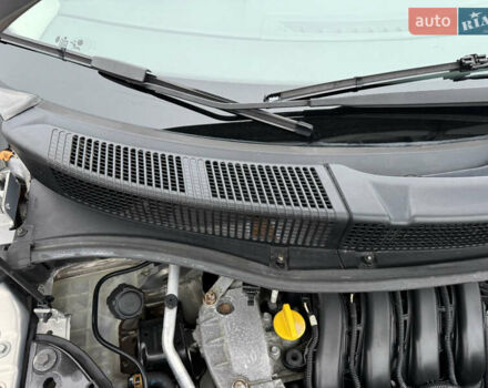 Сірий Рено Сценік, об'ємом двигуна 1.6 л та пробігом 118 тис. км за 6300 $, фото 85 на Automoto.ua