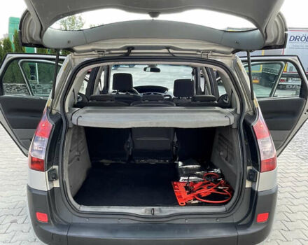 Серый Рено Сценик, объемом двигателя 1.46 л и пробегом 281 тыс. км за 4100 $, фото 9 на Automoto.ua