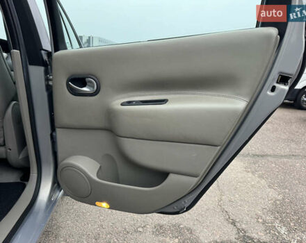 Сірий Рено Сценік, об'ємом двигуна 1.6 л та пробігом 118 тис. км за 6300 $, фото 50 на Automoto.ua