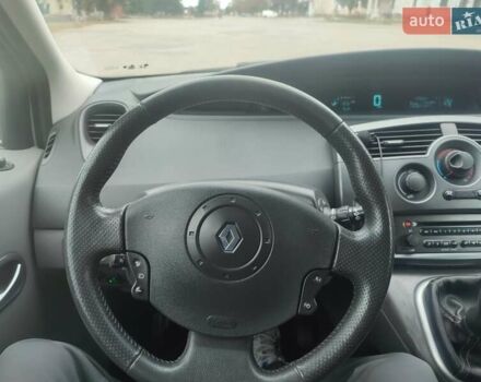 Серый Рено Сценик, объемом двигателя 1.6 л и пробегом 167 тыс. км за 5300 $, фото 39 на Automoto.ua