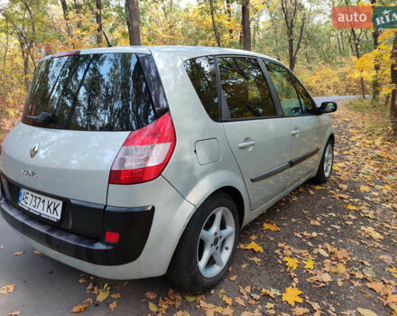 Серый Рено Сценик, объемом двигателя 1.6 л и пробегом 250 тыс. км за 4600 $, фото 2 на Automoto.ua