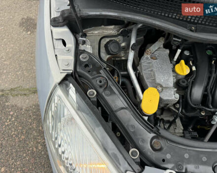 Сірий Рено Сценік, об'ємом двигуна 1.6 л та пробігом 118 тис. км за 6300 $, фото 84 на Automoto.ua