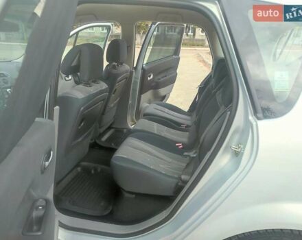 Серый Рено Сценик, объемом двигателя 1.6 л и пробегом 167 тыс. км за 5300 $, фото 22 на Automoto.ua