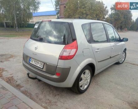 Серый Рено Сценик, объемом двигателя 1.6 л и пробегом 167 тыс. км за 5300 $, фото 5 на Automoto.ua