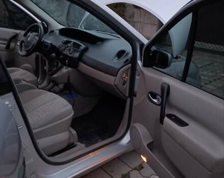 Серый Рено Сценик, объемом двигателя 1.9 л и пробегом 300 тыс. км за 3600 $, фото 15 на Automoto.ua