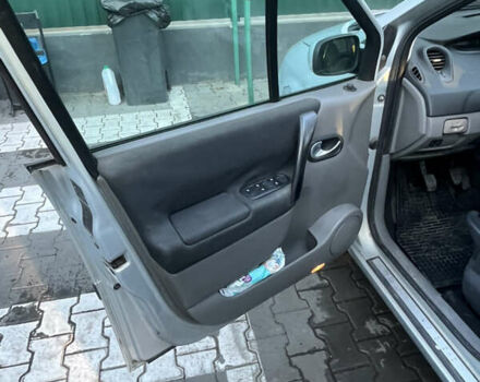 Сірий Рено Сценік, об'ємом двигуна 1.5 л та пробігом 265 тис. км за 2800 $, фото 8 на Automoto.ua