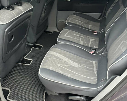 Сірий Рено Сценік, об'ємом двигуна 1.6 л та пробігом 213 тис. км за 4400 $, фото 8 на Automoto.ua