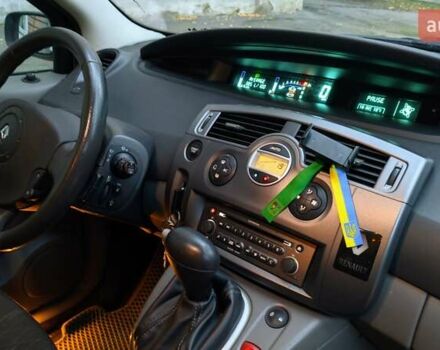 Сірий Рено Сценік, об'ємом двигуна 1.6 л та пробігом 207 тис. км за 3000 $, фото 15 на Automoto.ua