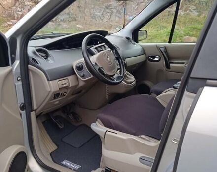 Серый Рено Сценик, объемом двигателя 1.9 л и пробегом 240 тыс. км за 5000 $, фото 32 на Automoto.ua