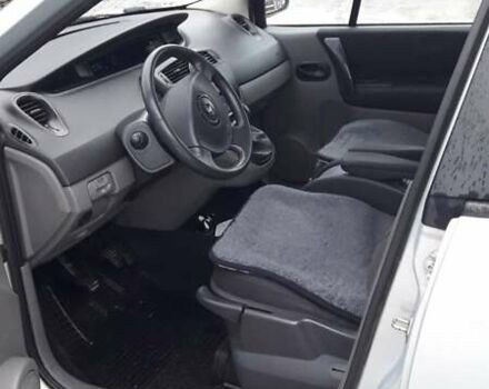 Сірий Рено Сценік, об'ємом двигуна 1.5 л та пробігом 250 тис. км за 4100 $, фото 3 на Automoto.ua