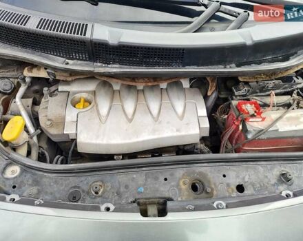 Серый Рено Сценик, объемом двигателя 1.6 л и пробегом 217 тыс. км за 4400 $, фото 16 на Automoto.ua