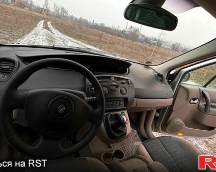 Серый Рено Сценик, объемом двигателя 16 л и пробегом 210 тыс. км за 5100 $, фото 9 на Automoto.ua