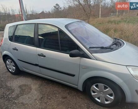 Серый Рено Сценик, объемом двигателя 1.6 л и пробегом 254 тыс. км за 4000 $, фото 2 на Automoto.ua