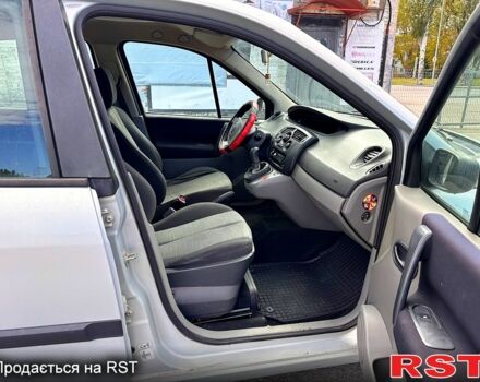 Сірий Рено Сценік, об'ємом двигуна 1.5 л та пробігом 281 тис. км за 3500 $, фото 11 на Automoto.ua