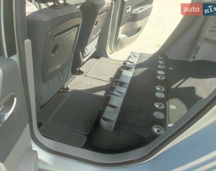 Серый Рено Сценик, объемом двигателя 1.6 л и пробегом 167 тыс. км за 5300 $, фото 35 на Automoto.ua