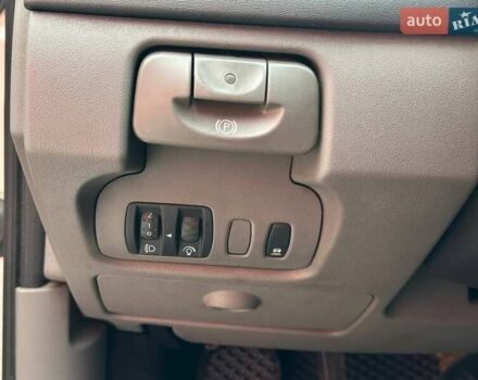 Серый Рено Сценик, объемом двигателя 1.46 л и пробегом 302 тыс. км за 4990 $, фото 15 на Automoto.ua