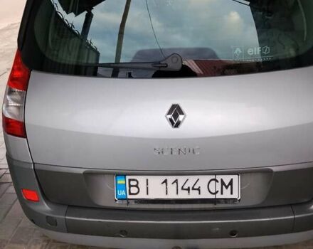 Серый Рено Сценик, объемом двигателя 2 л и пробегом 240 тыс. км за 5700 $, фото 2 на Automoto.ua