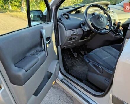 Серый Рено Сценик, объемом двигателя 1.6 л и пробегом 240 тыс. км за 5299 $, фото 9 на Automoto.ua