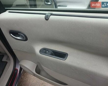 Серый Рено Сценик, объемом двигателя 1.6 л и пробегом 178 тыс. км за 4499 $, фото 46 на Automoto.ua