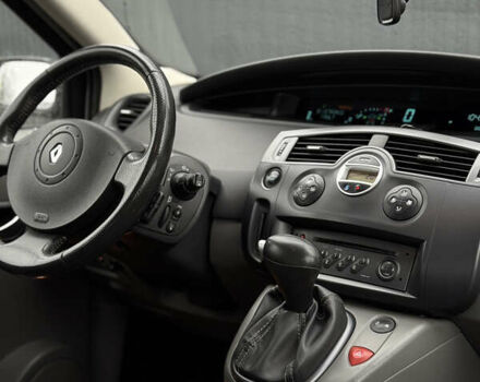 Серый Рено Сценик, объемом двигателя 1.6 л и пробегом 129 тыс. км за 5300 $, фото 37 на Automoto.ua