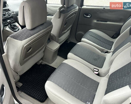 Серый Рено Сценик, объемом двигателя 1.6 л и пробегом 365 тыс. км за 2999 $, фото 10 на Automoto.ua