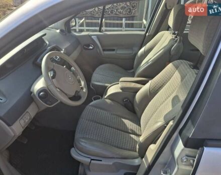 Серый Рено Сценик, объемом двигателя 1.6 л и пробегом 240 тыс. км за 4750 $, фото 12 на Automoto.ua