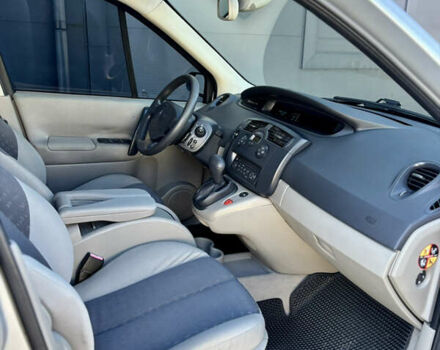 Сірий Рено Сценік, об'ємом двигуна 1.6 л та пробігом 228 тис. км за 4777 $, фото 9 на Automoto.ua