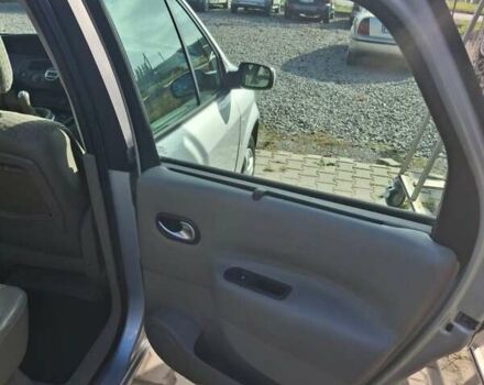 Серый Рено Сценик, объемом двигателя 1.6 л и пробегом 240 тыс. км за 4750 $, фото 17 на Automoto.ua