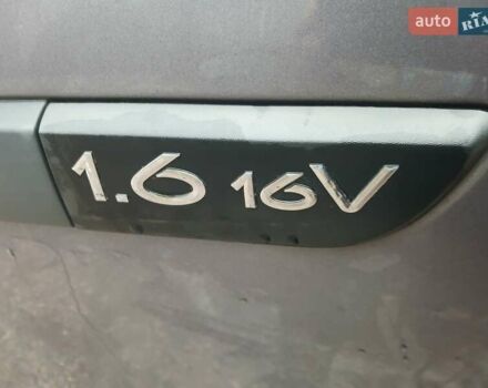 Серый Рено Сценик, объемом двигателя 1.6 л и пробегом 178 тыс. км за 4499 $, фото 61 на Automoto.ua