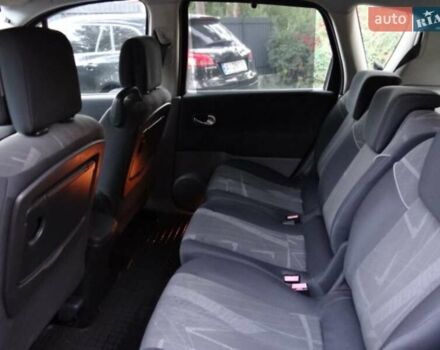 Сірий Рено Сценік, об'ємом двигуна 1.6 л та пробігом 237 тис. км за 5400 $, фото 21 на Automoto.ua