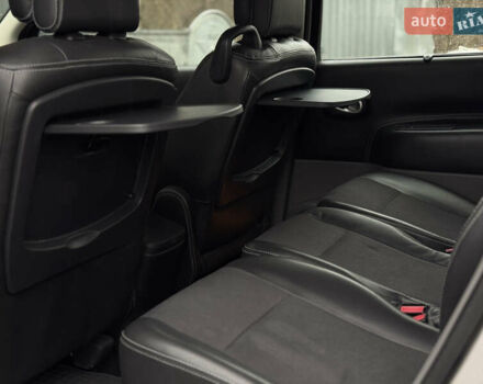 Серый Рено Сценик, объемом двигателя 1.6 л и пробегом 129 тыс. км за 5300 $, фото 33 на Automoto.ua